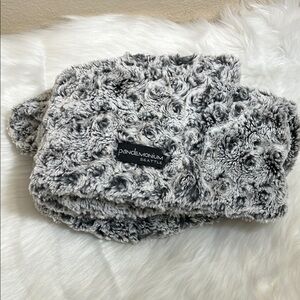 Pandemonium Seattle Gray Faux Fur Infinity Scarf